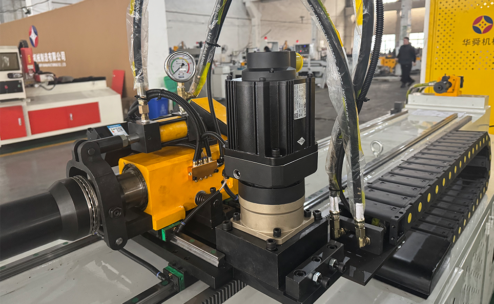 Machine à cintrer les tubes entièrement automatique CNC série S avec fonction de simulation en option Machine à cintrer les tubes entièrement automatique CNC série S avec fonction de simulation en option